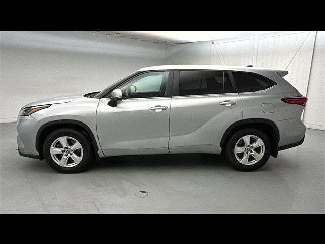 2023 Toyota Highlander LE