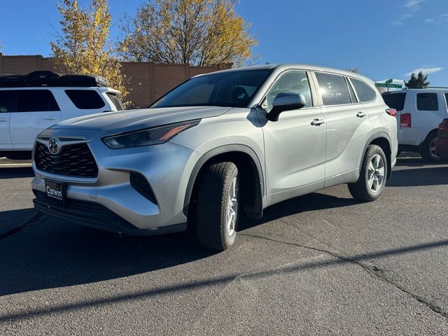 2023 Toyota Highlander L