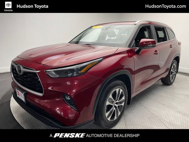 2023 Toyota Highlander L