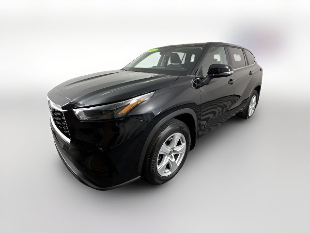 2023 Toyota Highlander LE