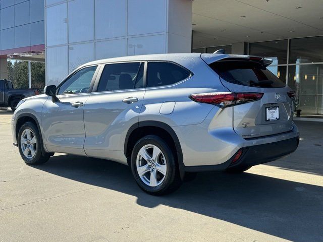 Used Toyota Highlander Near Me | Capital One Auto Navigator