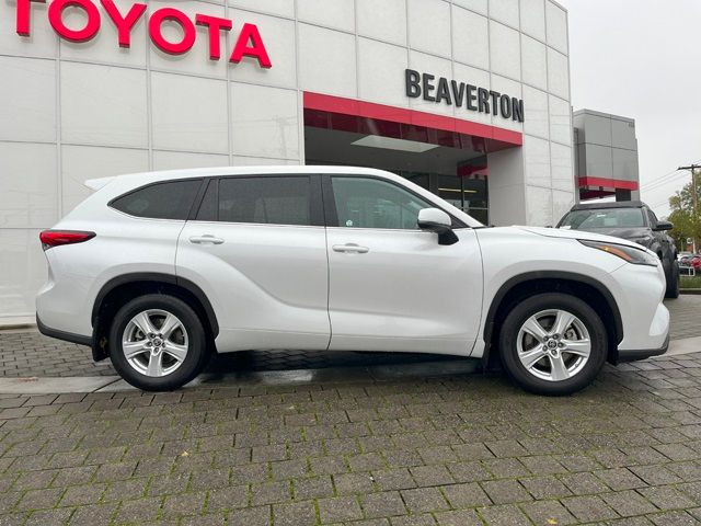 2023 Toyota Highlander L