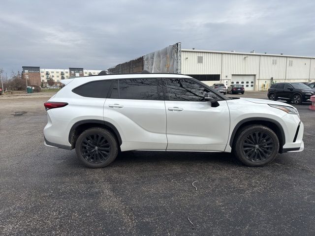 2023 Toyota Highlander XSE