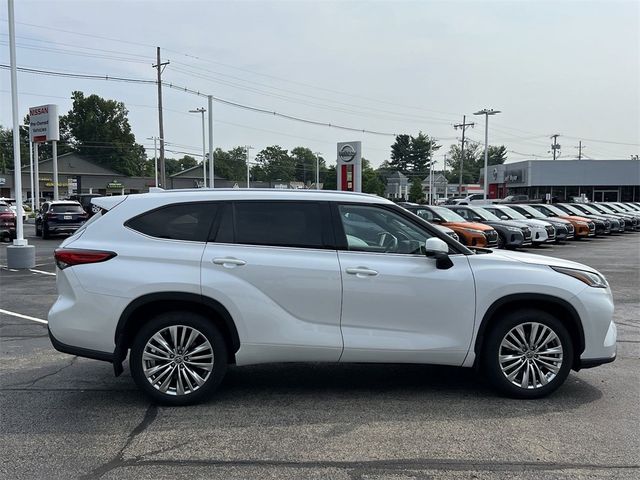 2023 Toyota Highlander Platinum