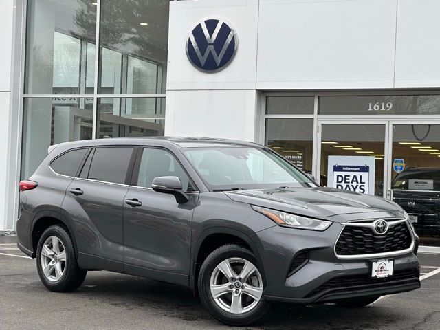 2023 Toyota Highlander L
