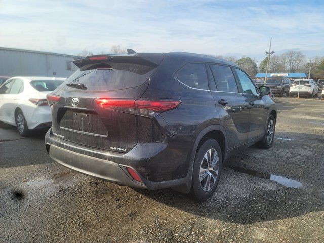 2023 Toyota Highlander L