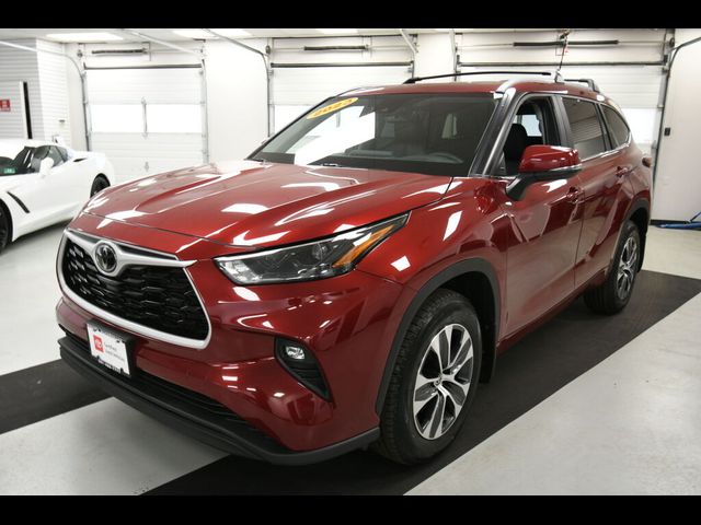 2023 Toyota Highlander XLE