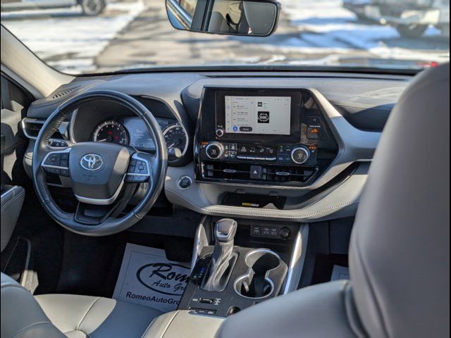 2023 Toyota Highlander L