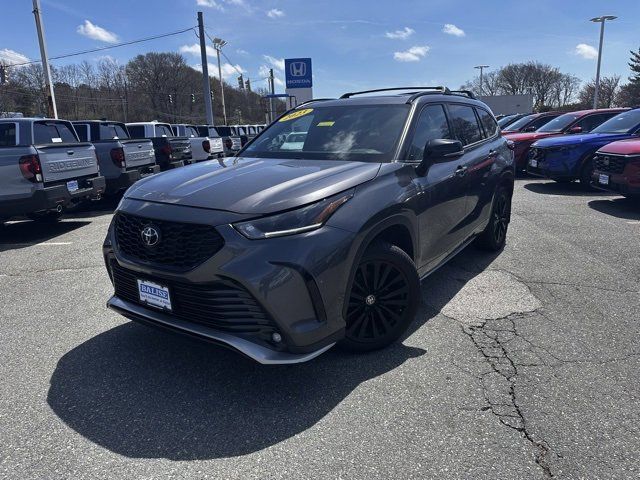 2023 Toyota Highlander L