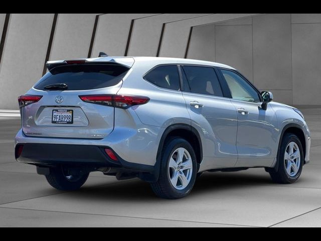 2023 Toyota Highlander LE