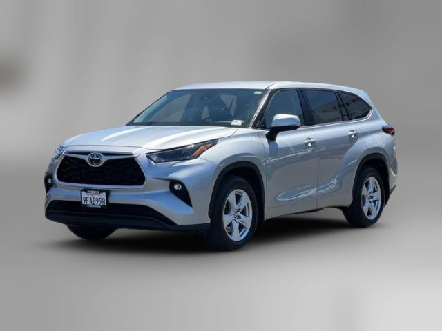 2023 Toyota Highlander LE