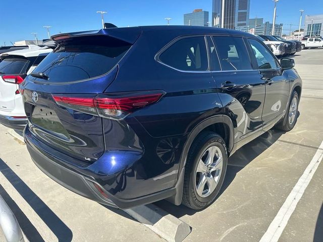 2023 Toyota Highlander LE