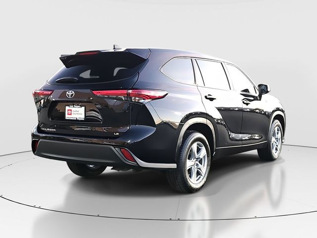 2023 Toyota Highlander LE