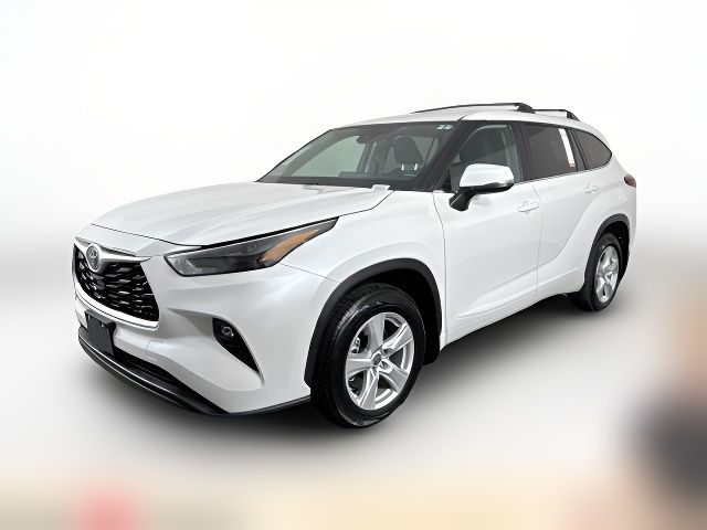 2023 Toyota Highlander LE