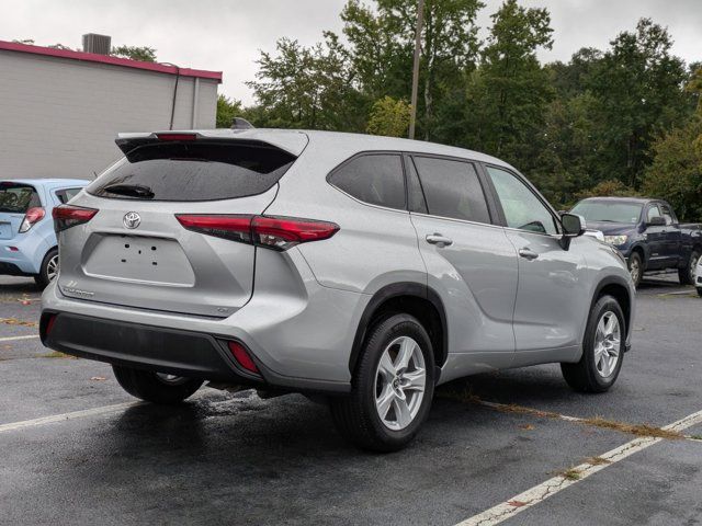 2023 Toyota Highlander LE