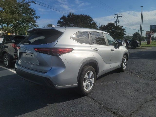 2023 Toyota Highlander LE