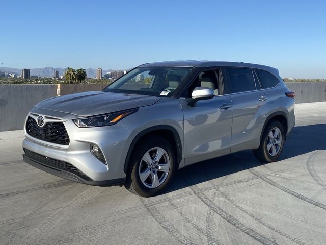 2023 Toyota Highlander LE