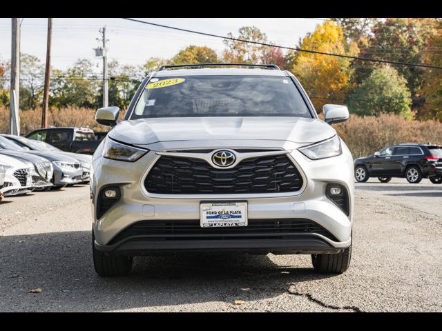 2023 Toyota Highlander LE