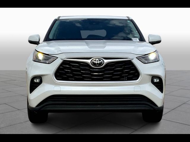 2023 Toyota Highlander LE