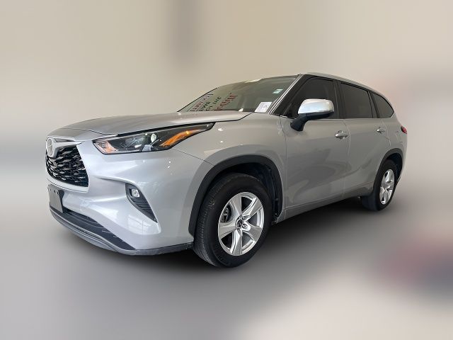 2023 Toyota Highlander LE