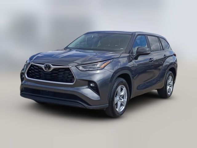 2023 Toyota Highlander LE