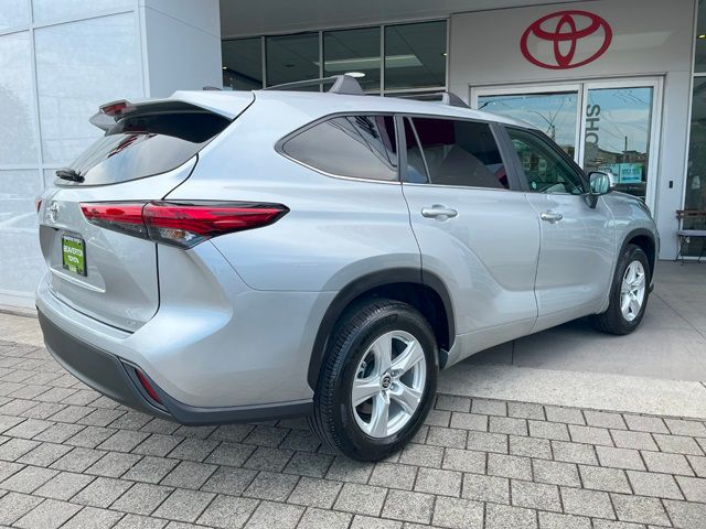 2023 Toyota Highlander LE