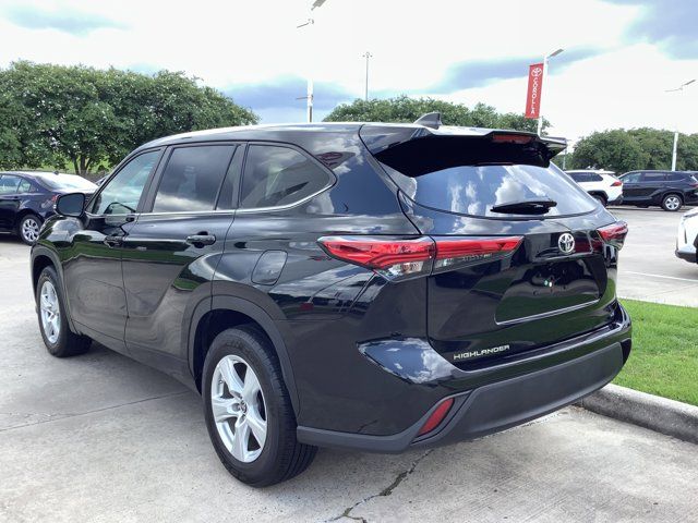 2023 Toyota Highlander LE