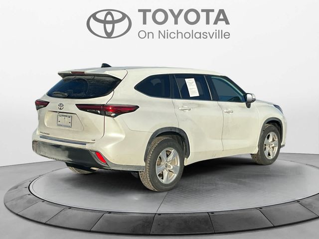 2023 Toyota Highlander LE