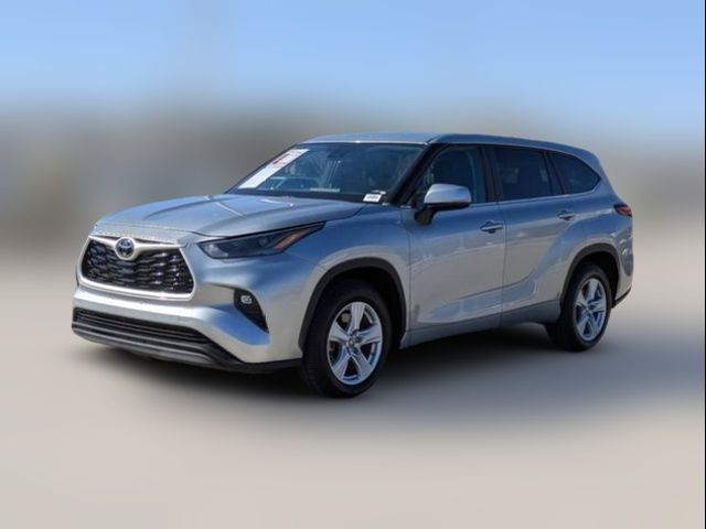 2023 Toyota Highlander LE