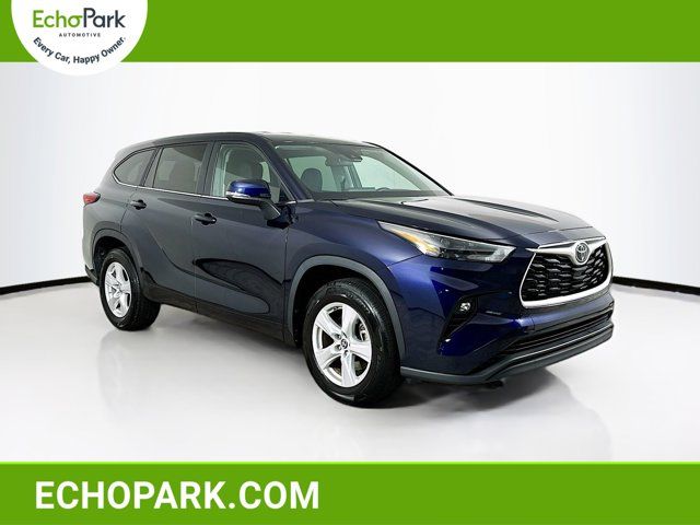 2023 Toyota Highlander LE