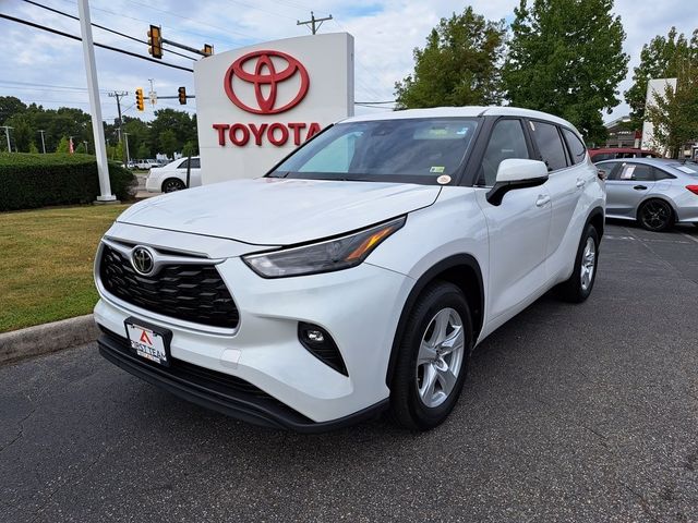 2023 Toyota Highlander LE