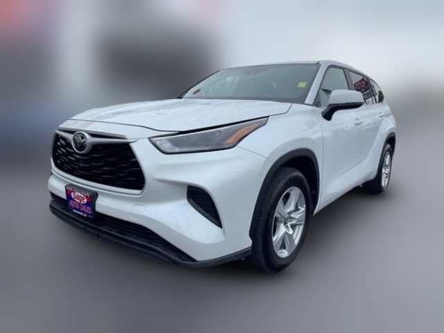 2023 Toyota Highlander LE