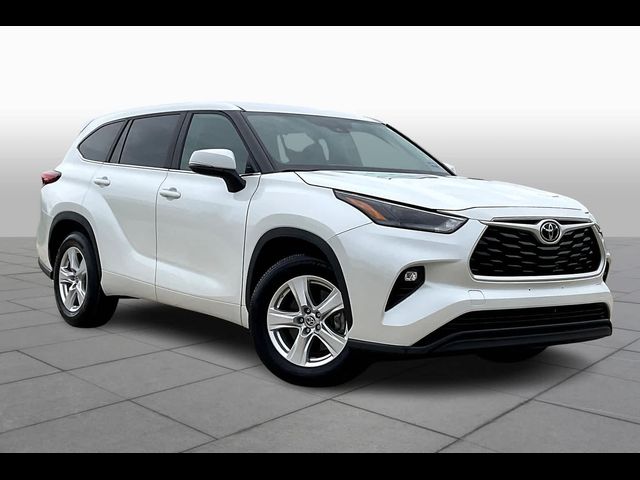 2023 Toyota Highlander LE