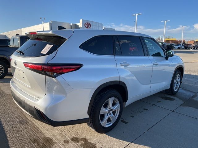 2023 Toyota Highlander L