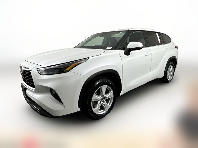 2023 Toyota Highlander LE