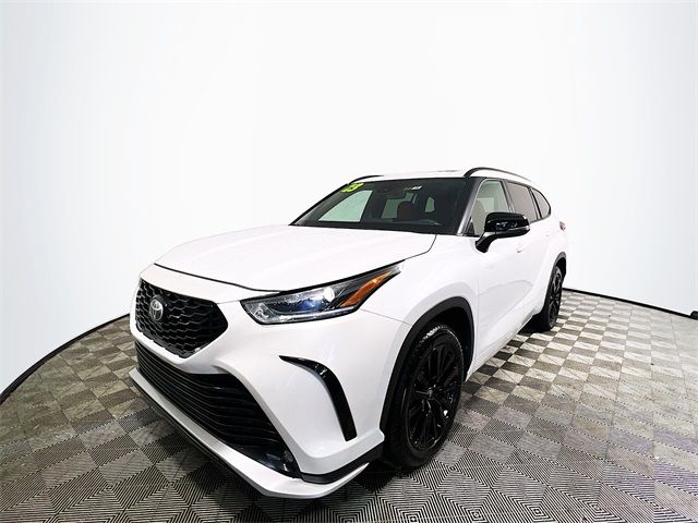 2023 Toyota Highlander XSE