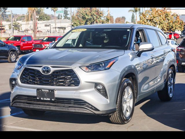 2023 Toyota Highlander LE