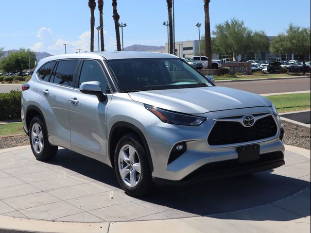 2023 Toyota Highlander L