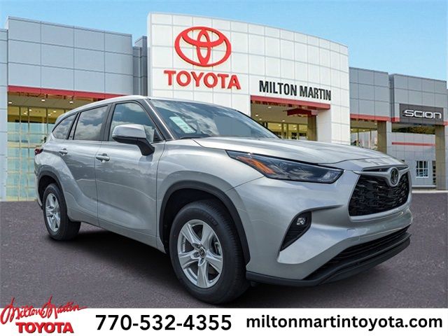 2023 Toyota Highlander LE