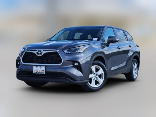 2023 Toyota Highlander LE