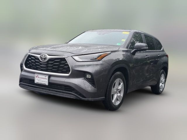 2023 Toyota Highlander LE
