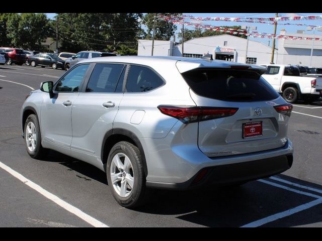 2023 Toyota Highlander LE