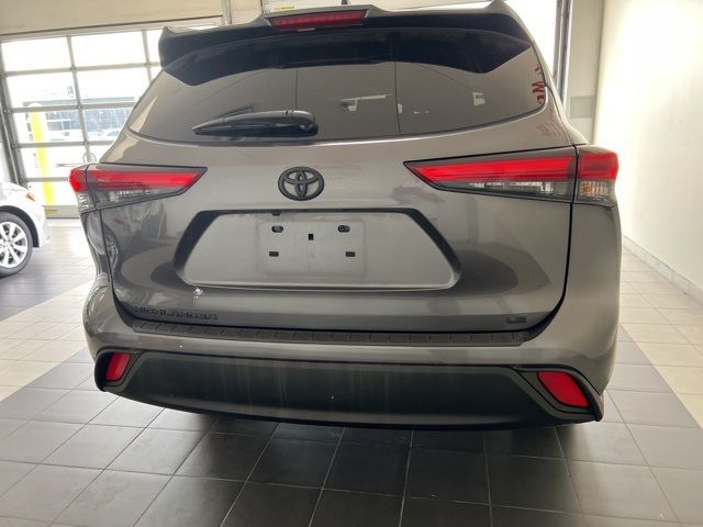 2023 Toyota Highlander LE