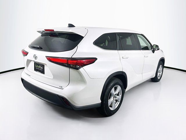 2023 Toyota Highlander LE