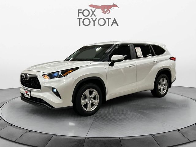 2023 Toyota Highlander LE