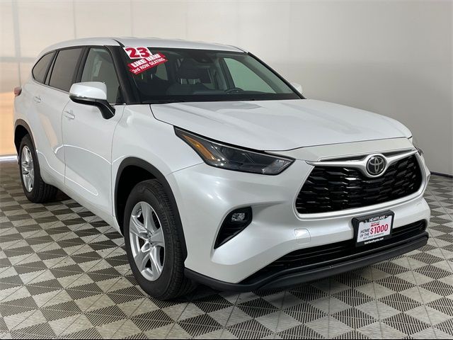 2023 Toyota Highlander LE