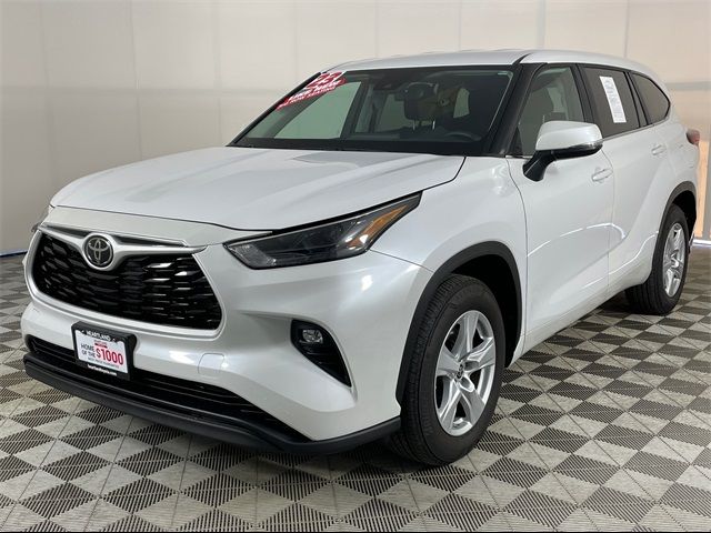 2023 Toyota Highlander LE