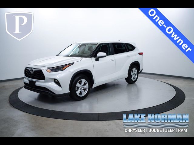 2023 Toyota Highlander LE