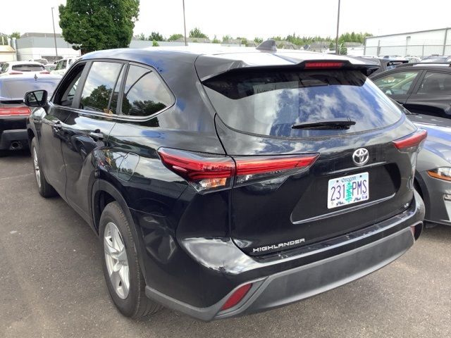 2023 Toyota Highlander LE