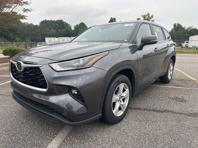 2023 Toyota Highlander LE